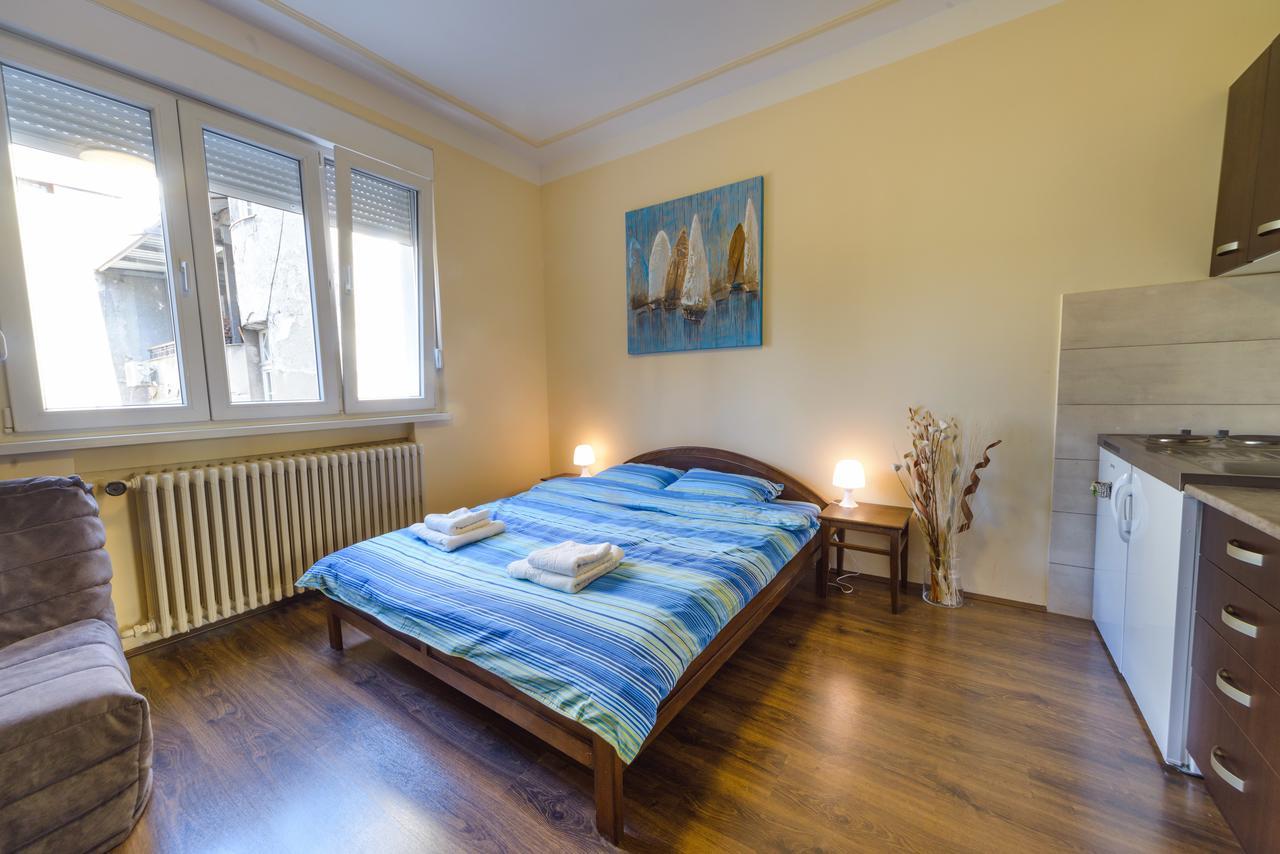 Parliament Apartment Белград Екстер'єр фото